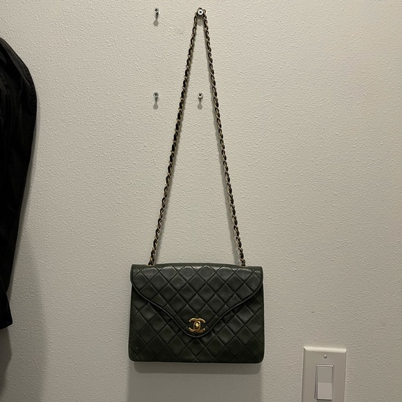 Authentic RARE Vintage Chanel Forest Green Bag - Picture 7 of 15